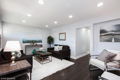 Corliss-Living-Room (1)